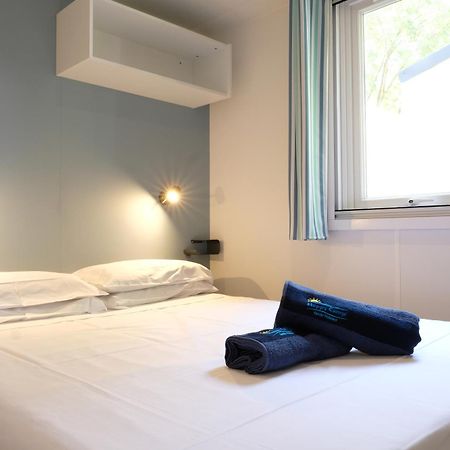 Happy Camp Mobile Homes In Camping Villaggio Lamaforca Carovigno Exterior foto